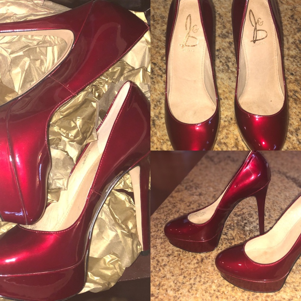 Red pump